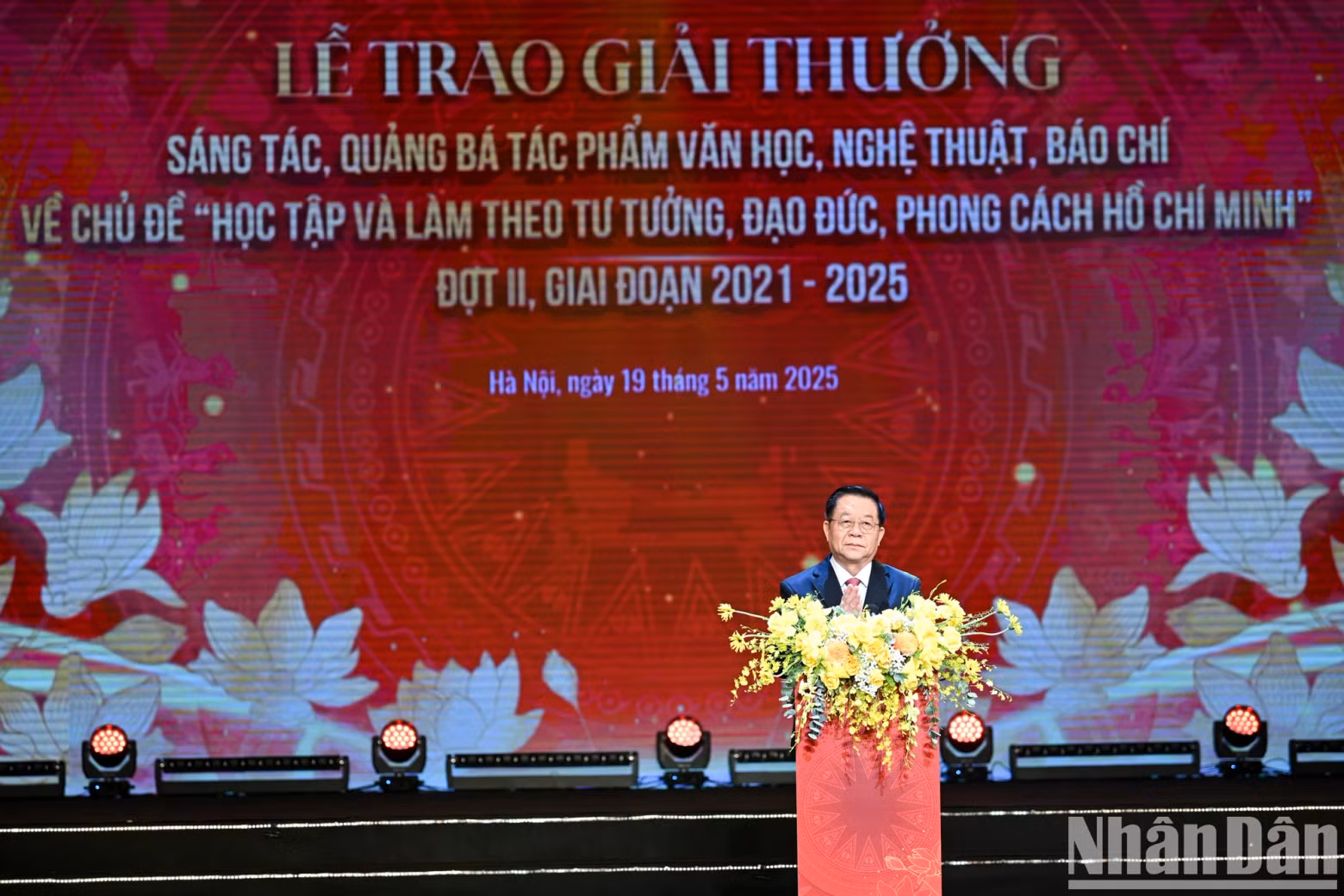 阮重义同志在颁奖仪式上发表指导性讲话。