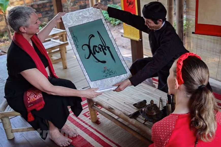 求“绿”字，挪威大使希望越挪两国在绿色经济、循环经济、能源转换等领域，开展多项双边和多边“绿色”合作项目。