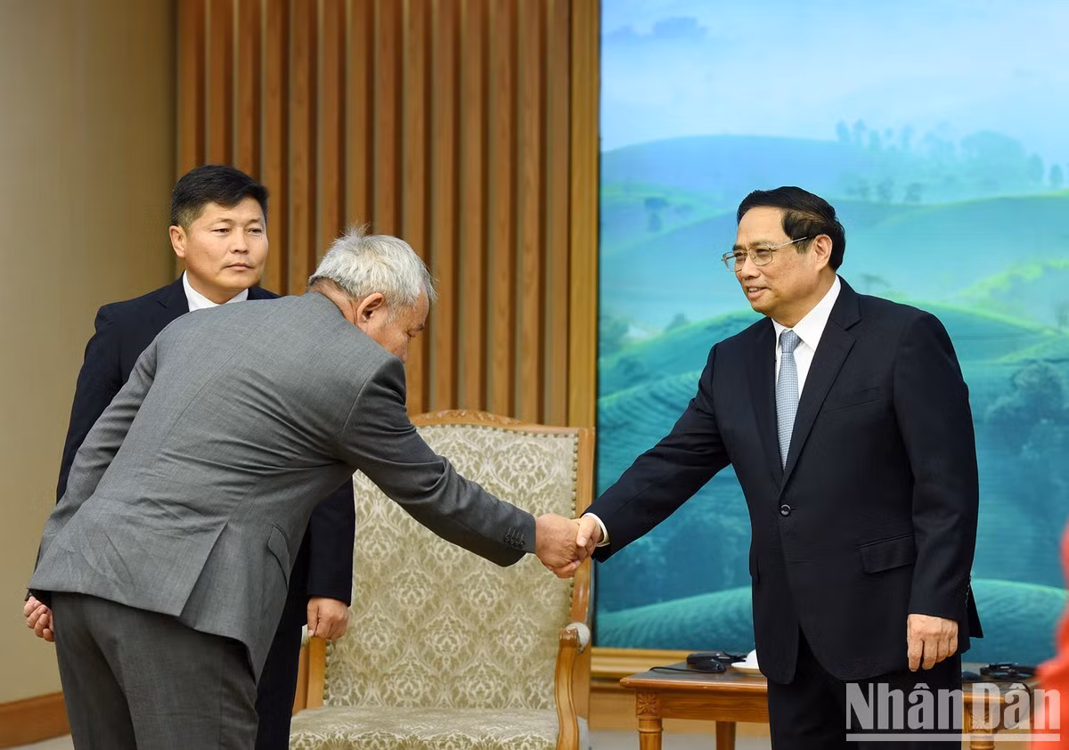 范明正总理欢迎蒙古代表团访越。