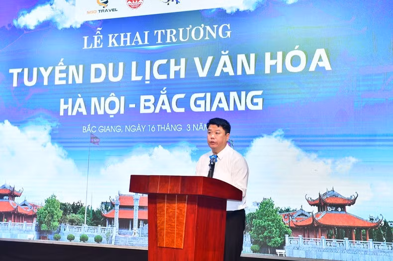 北江省文化、体育和旅游厅副厅长杜俊科发表讲话。