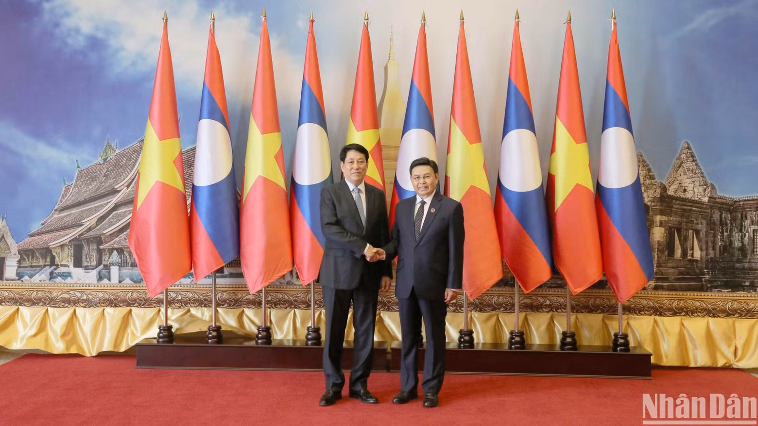 越南国家主席梁强和老挝国会主席赛宋蓬。