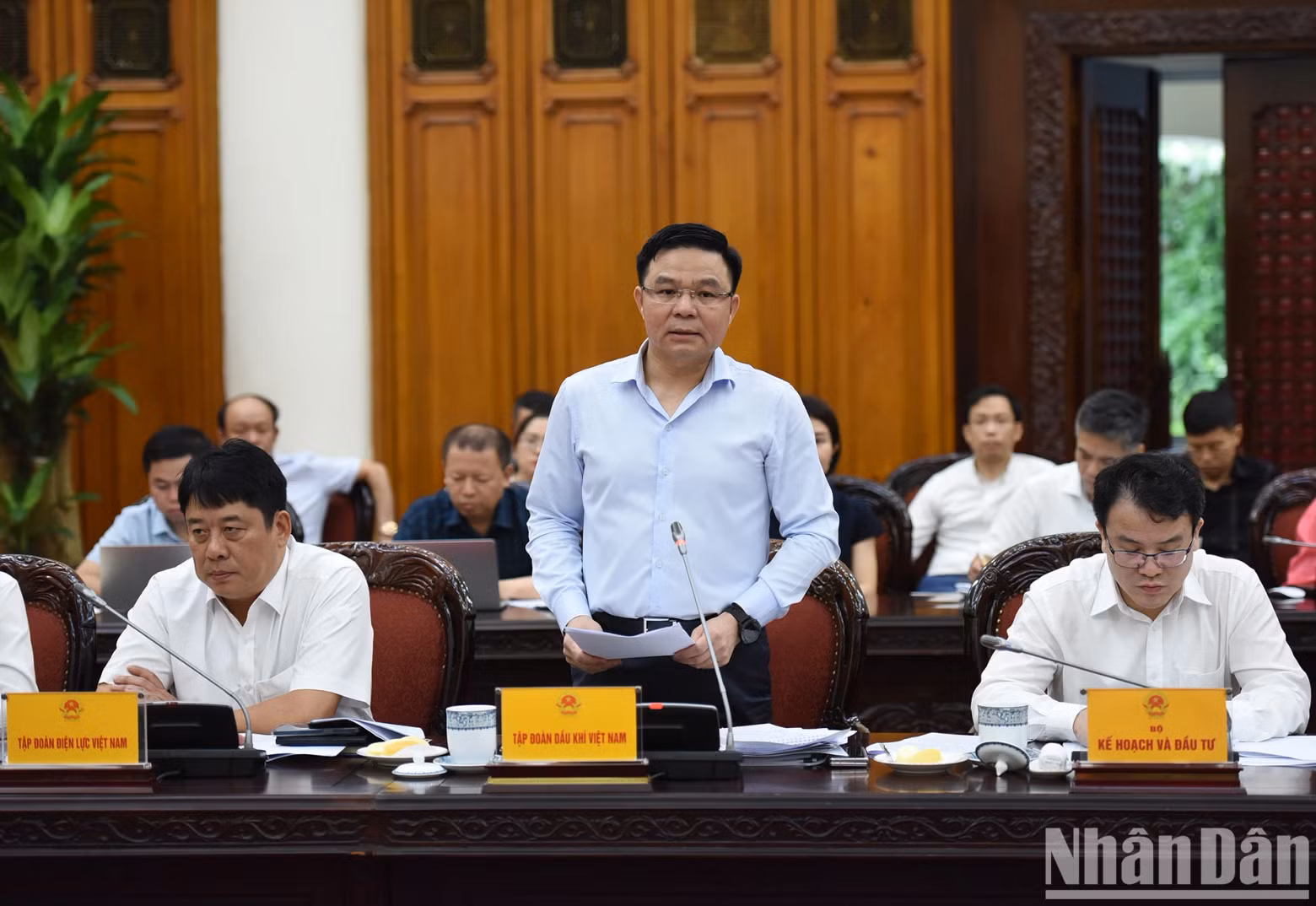 越南石油与天然气集团董事长黎孟雄在会上发表讲话。