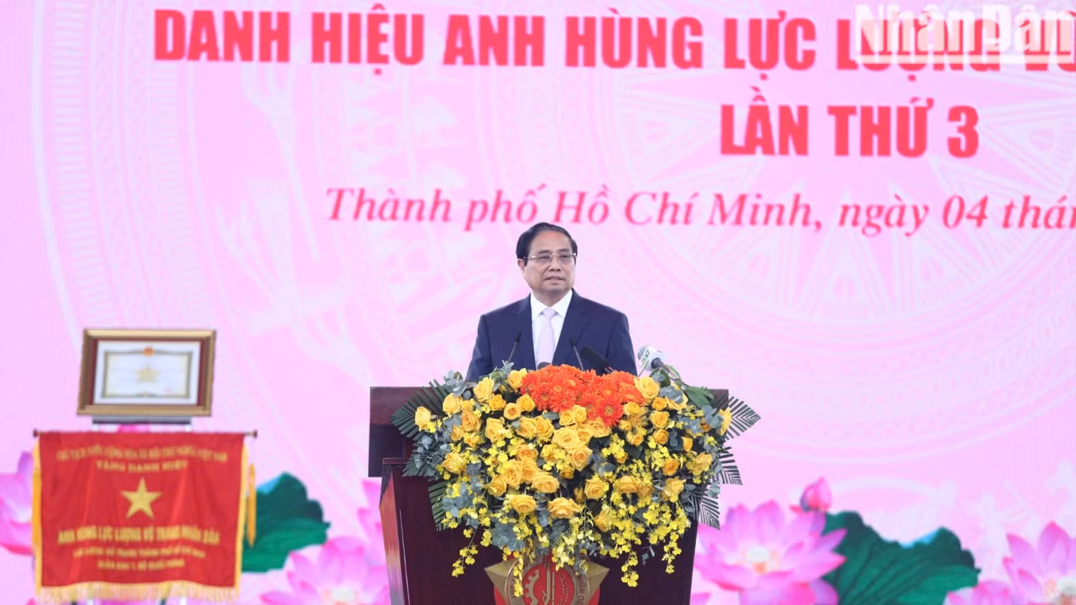 范明正总理在仪式上发表讲话。