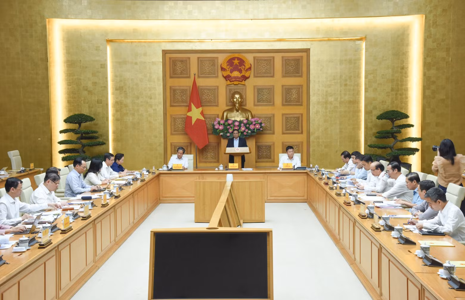 会议场景。