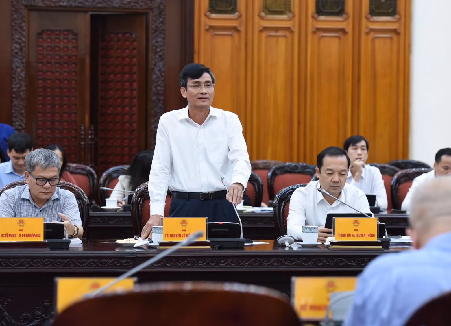 自然资源与环境部副部长陈贵坚在会上发表讲话。