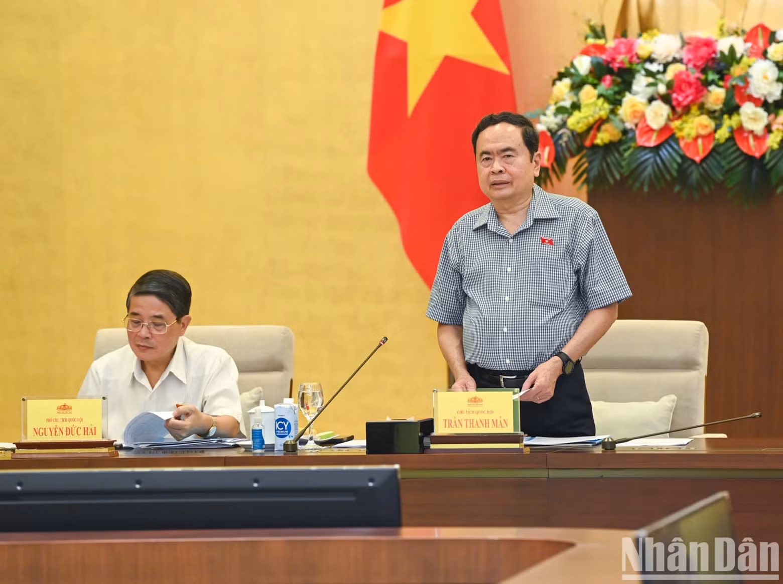 国会主席陈青敏致开幕词。