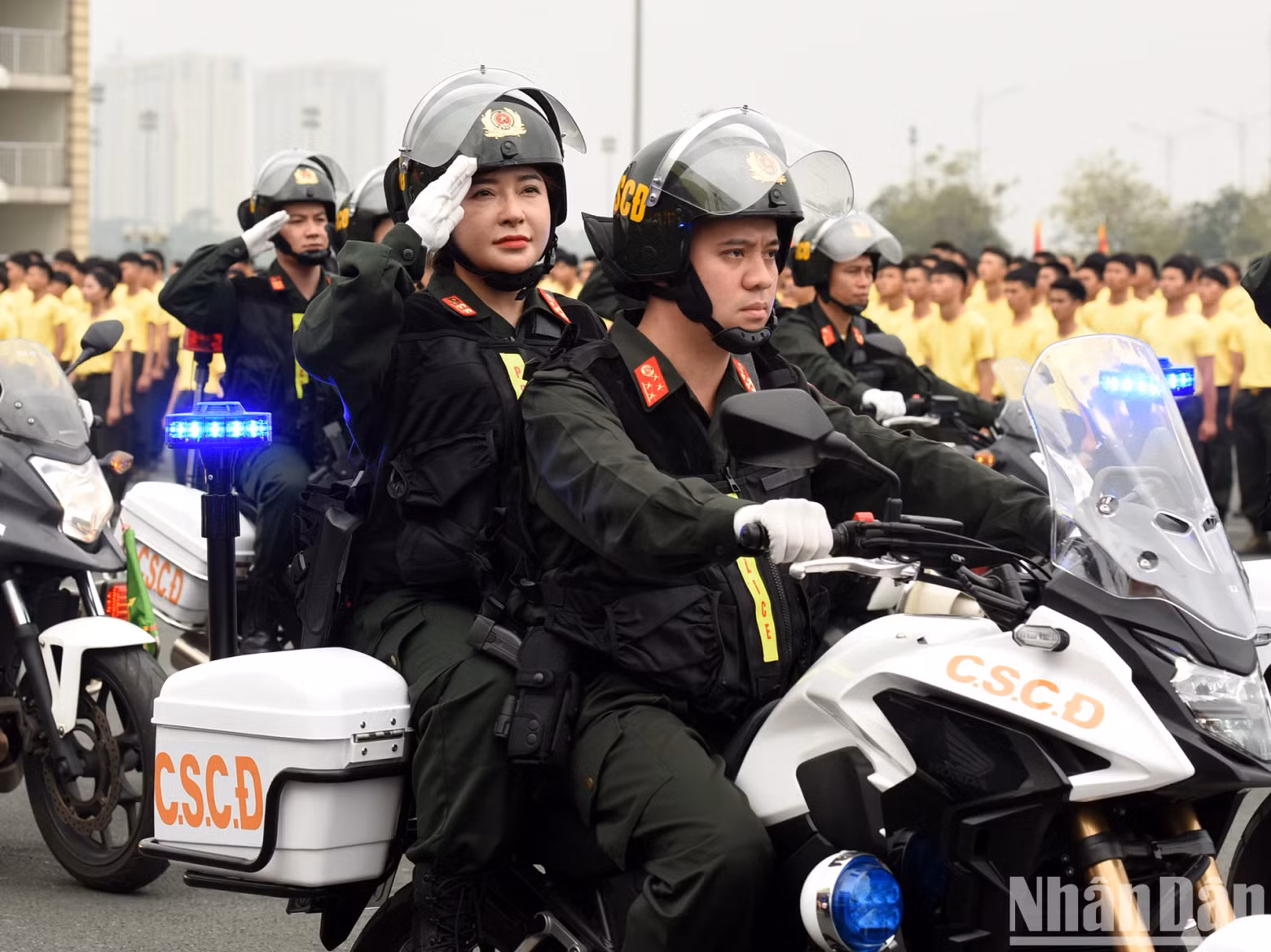 这是表彰和展示机动警察部队实力和装备的机会。