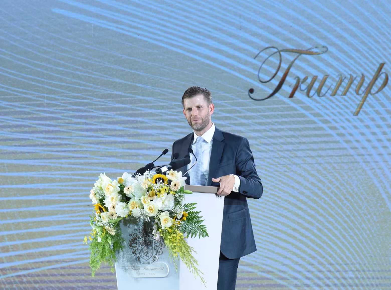 特朗普集团副总裁埃里克·特朗普（Organization Eric Trump）发表讲话。