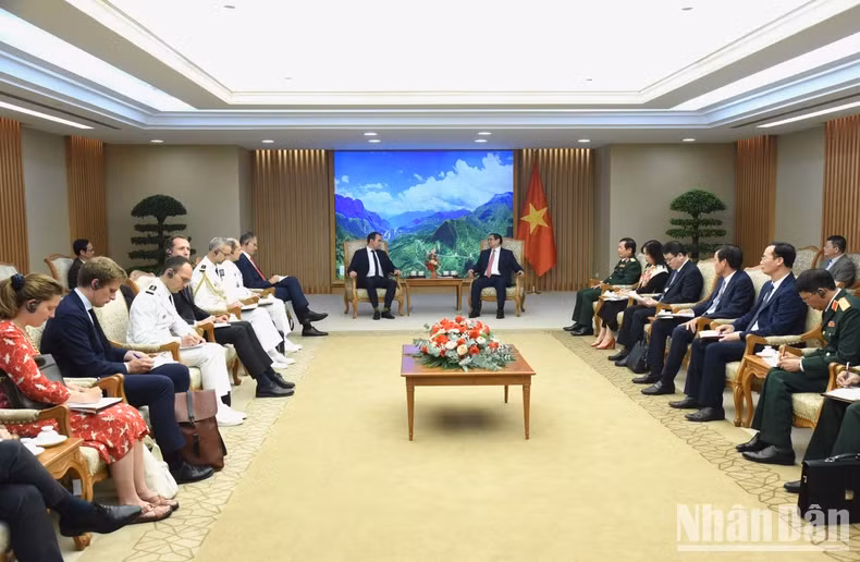 会见场景。