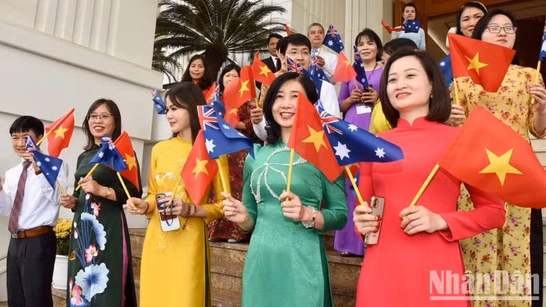 河内市民欢送澳大利亚总理安东尼·阿尔巴尼。