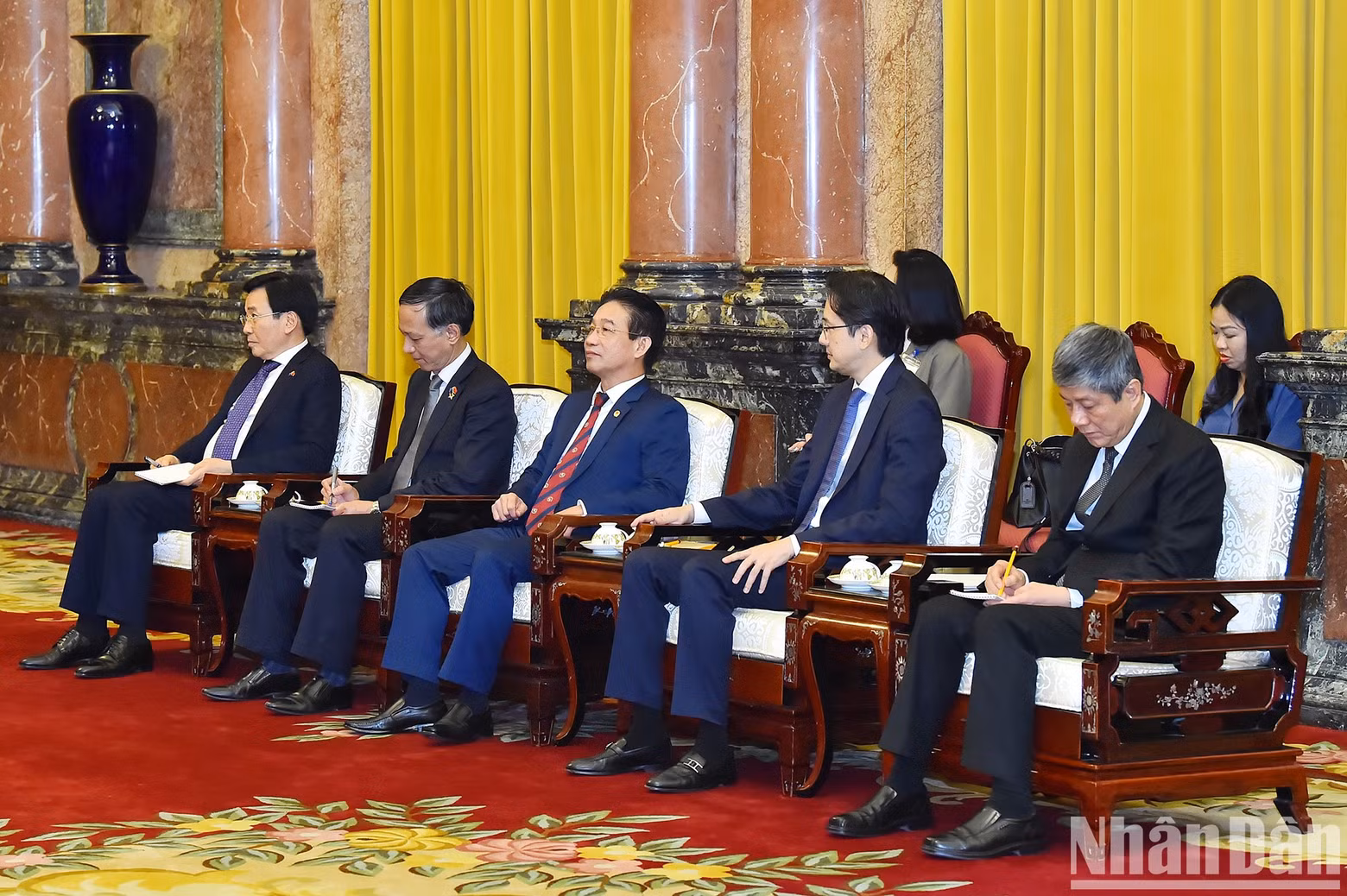 国家主席武文赏6月4日下午在主席府会见来访的澳大利亚总理安东尼·阿尔巴尼斯。