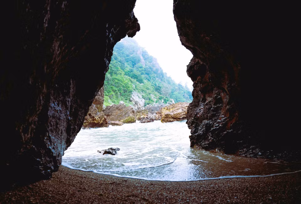 大自然鬼斧神工,造就了这里独特的美景。(图片来源:越通社) 大自然鬼斧神工,造就了这里独特的美景。(图片来源:越通社)
