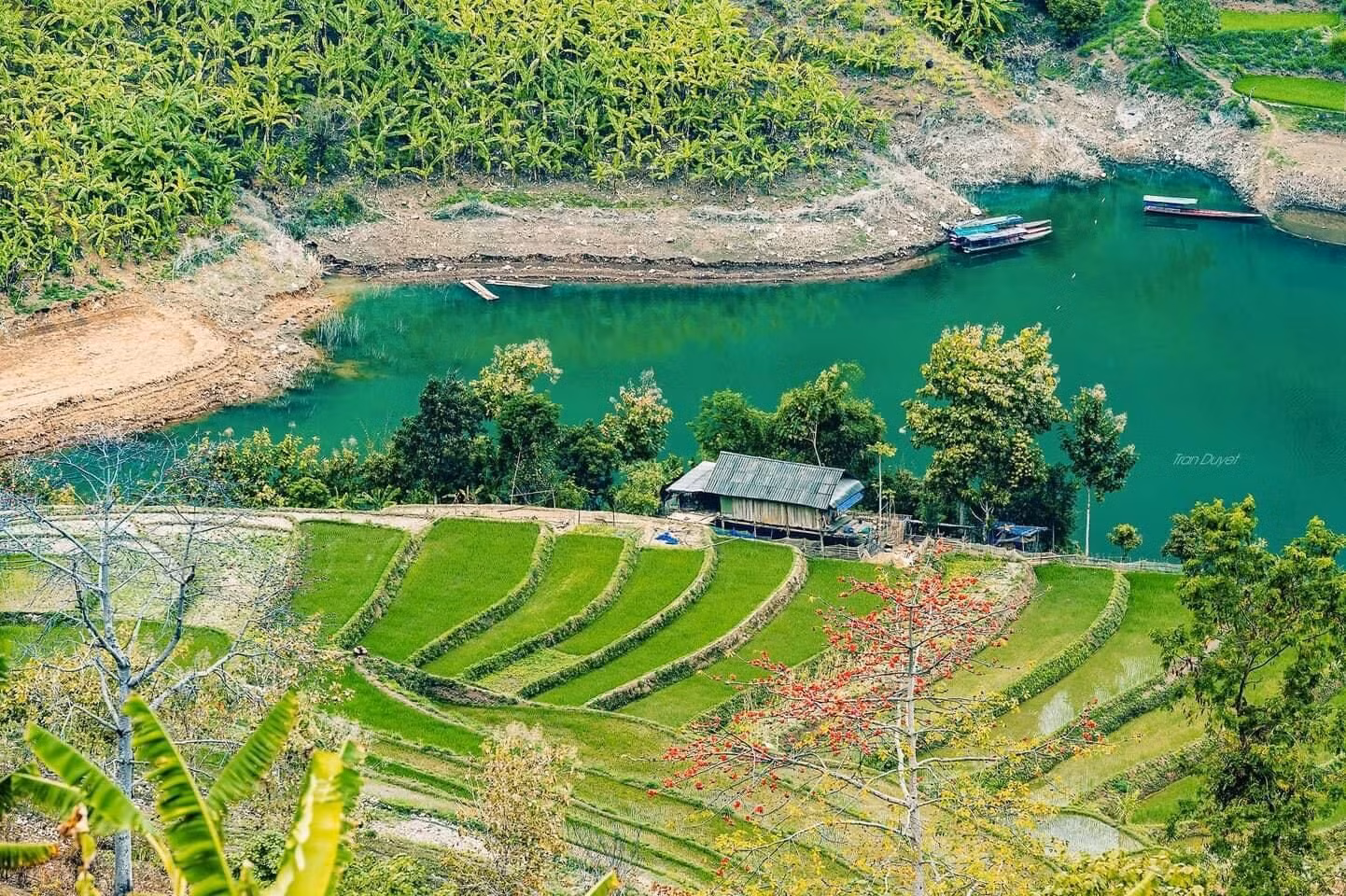 琼岸湖一角。 琼岸湖一角。