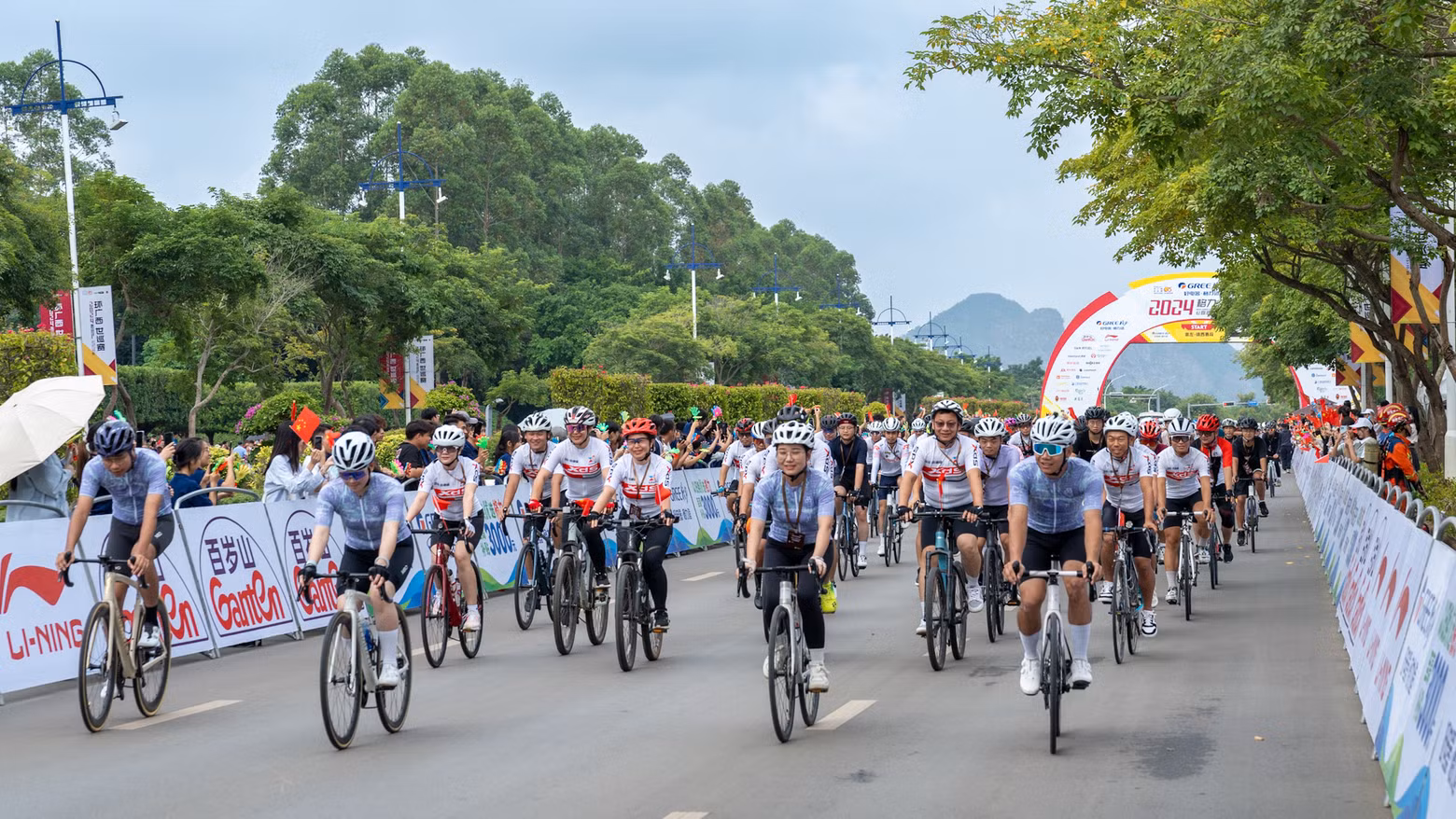 2024环广西世巡赛增设公众骑行项目。