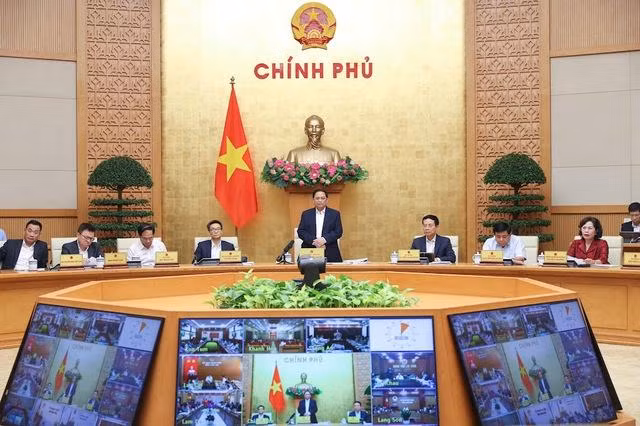 范明正总理主持召开会议。
