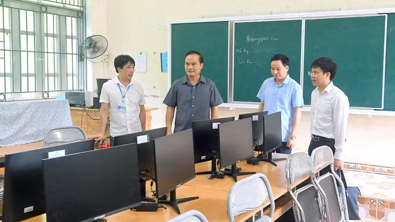 宣光省各所学校的基础设施均达到标准。 宣光省各所学校的基础设施均达到标准。