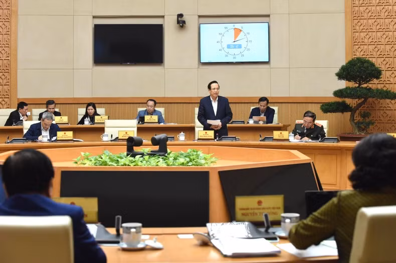 越南劳动荣军与社会部部长陶玉蓉在会上发言。 越南劳动荣军与社会部部长陶玉蓉在会上发言。