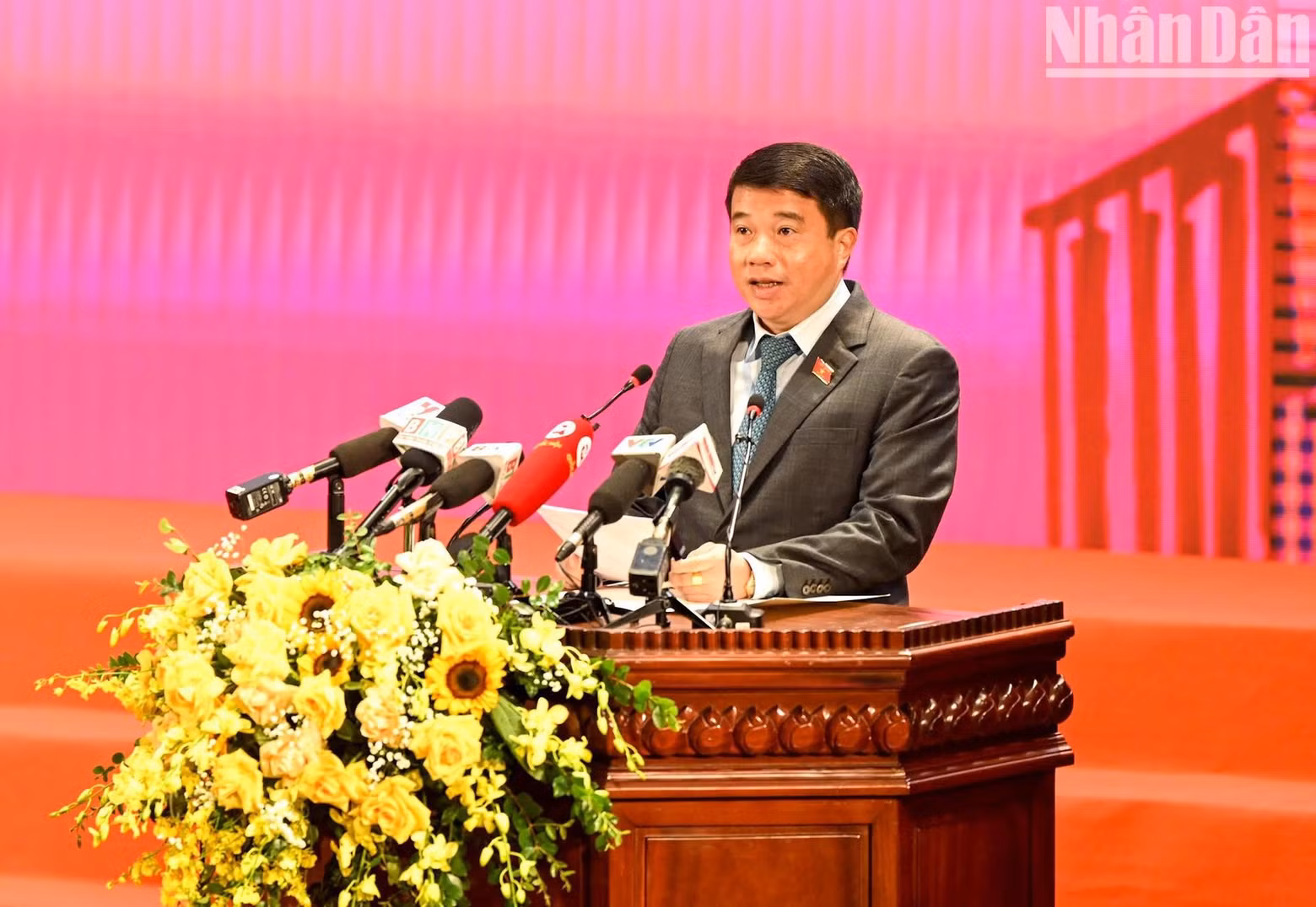 国会民族委员会主任衣清河涅儋在研讨会上发表讲话。 国会民族委员会主任衣清河涅儋在研讨会上发表讲话。