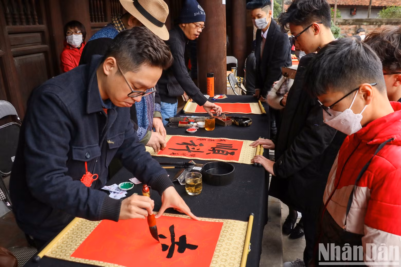 河内文庙国子监成为了求字者必去的地方。