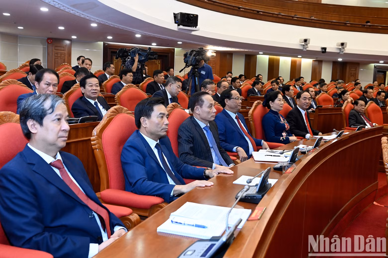 与会代表。