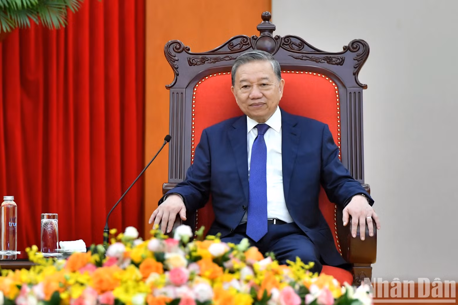 苏林总书记致辞。