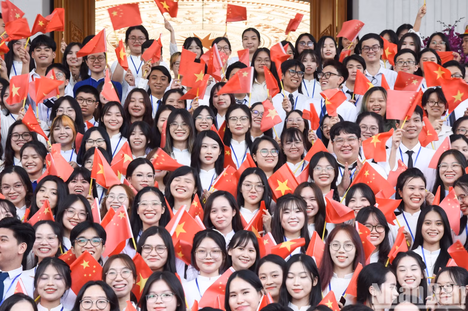 在场的河内国家大学学生。