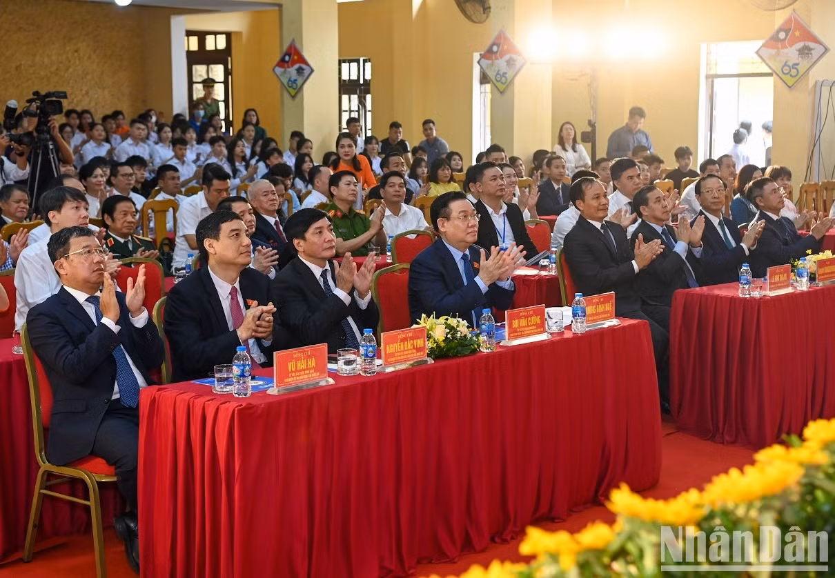 越南国会主席王廷惠出席T78友谊学校开学典礼【组图】 ảnh 5