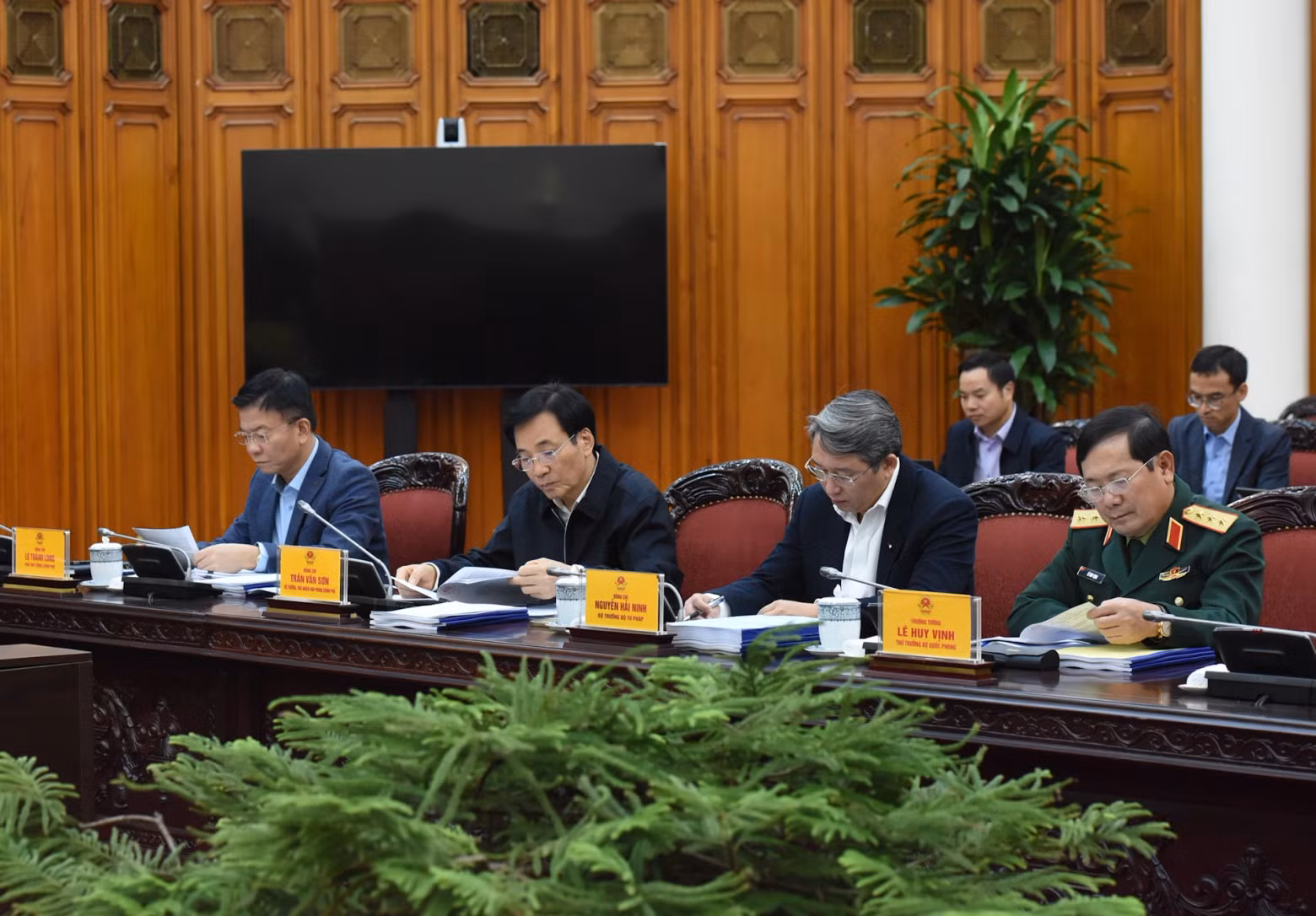 与会代表。