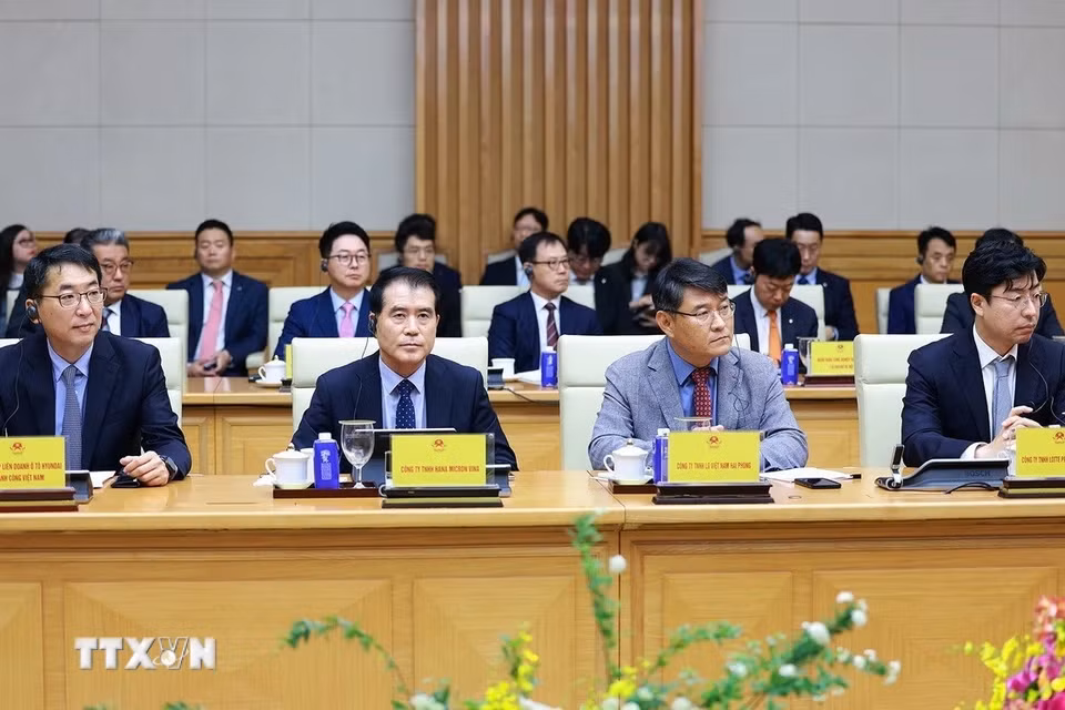 韩国企业代表出席座谈会。