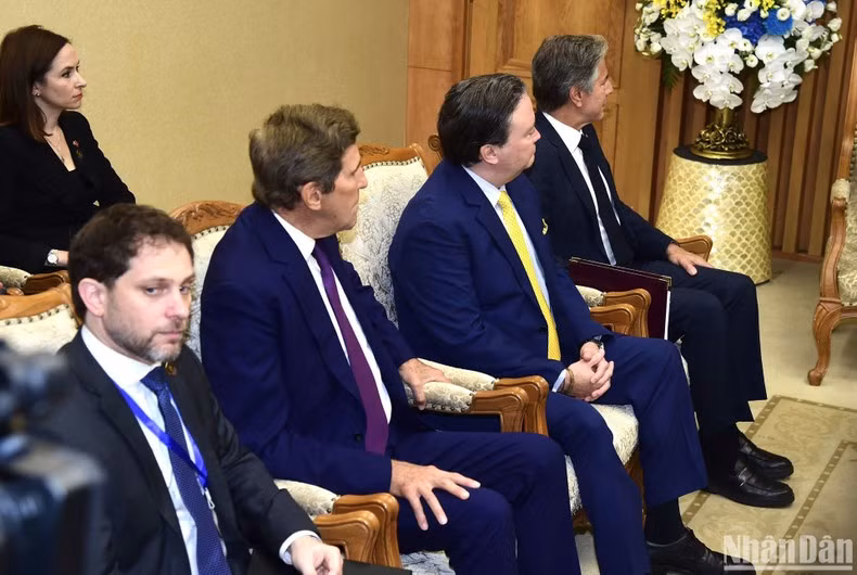 陪同美国总统乔·拜登的美国代表团成员。