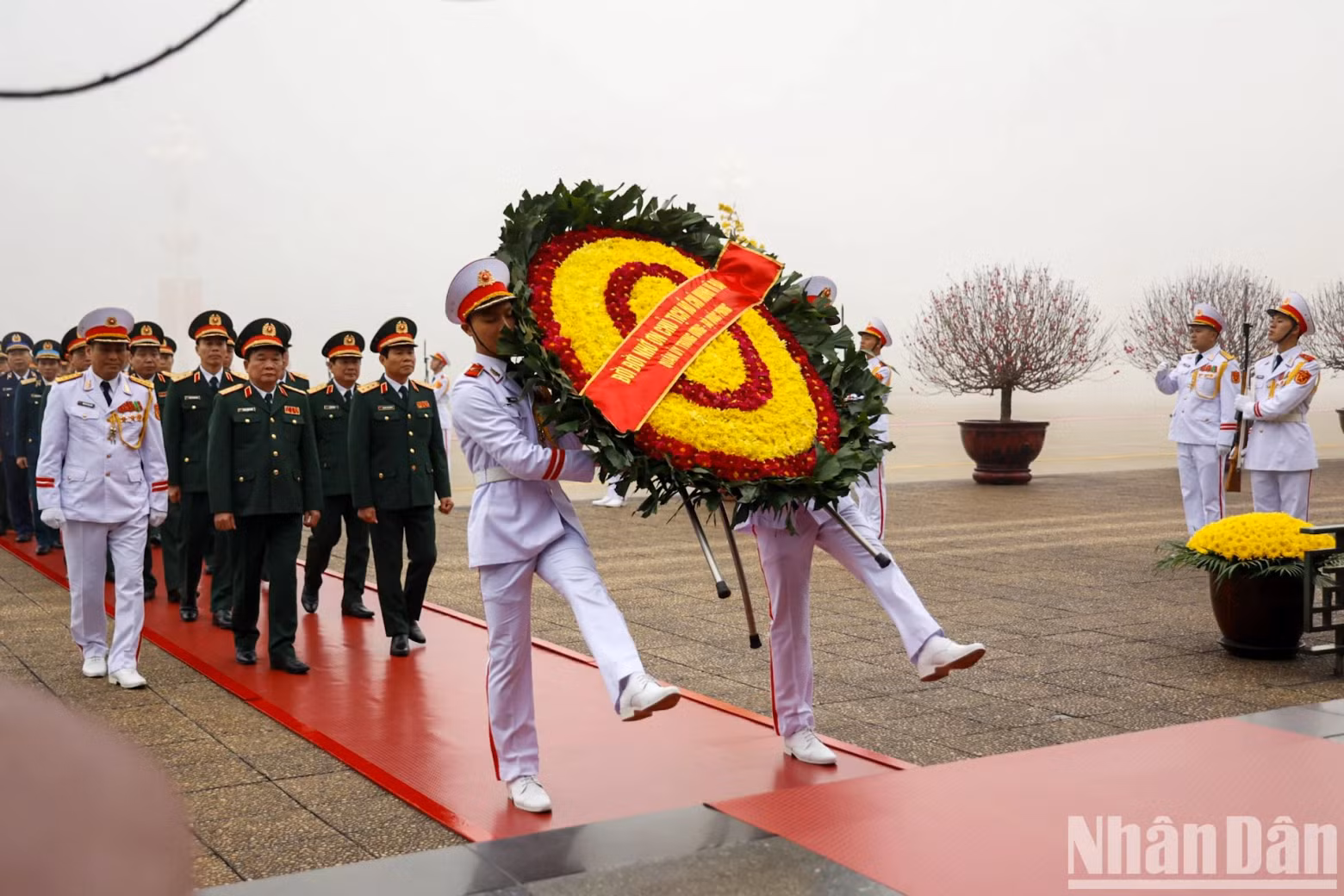 越共中央军委代表团。