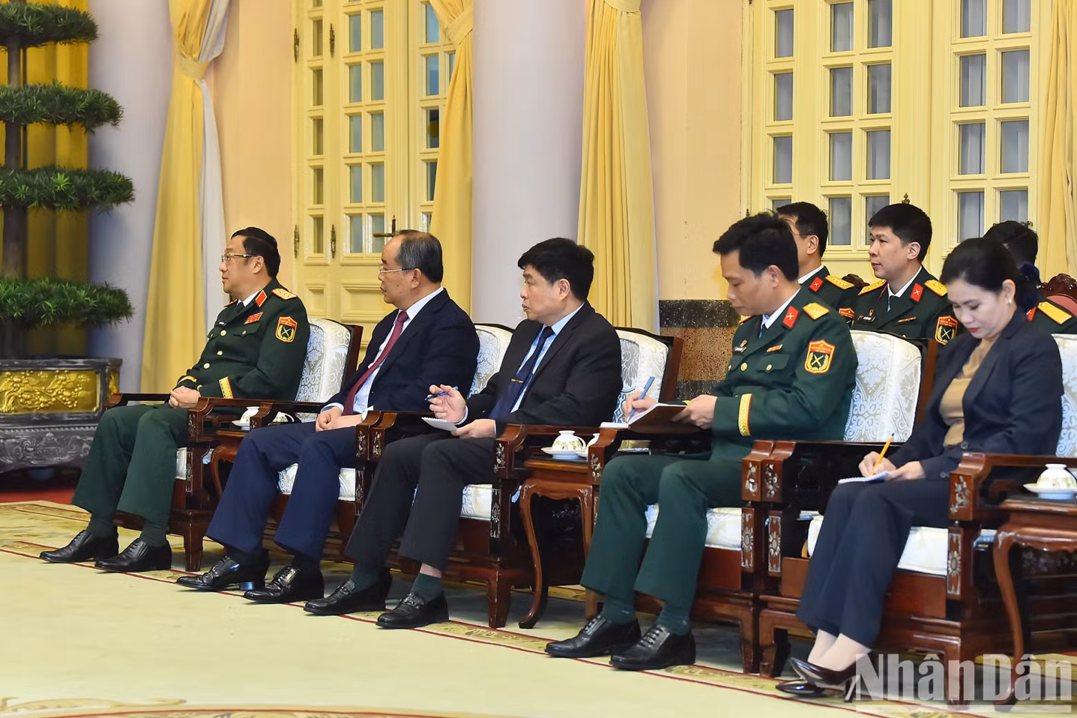 越南代表团。