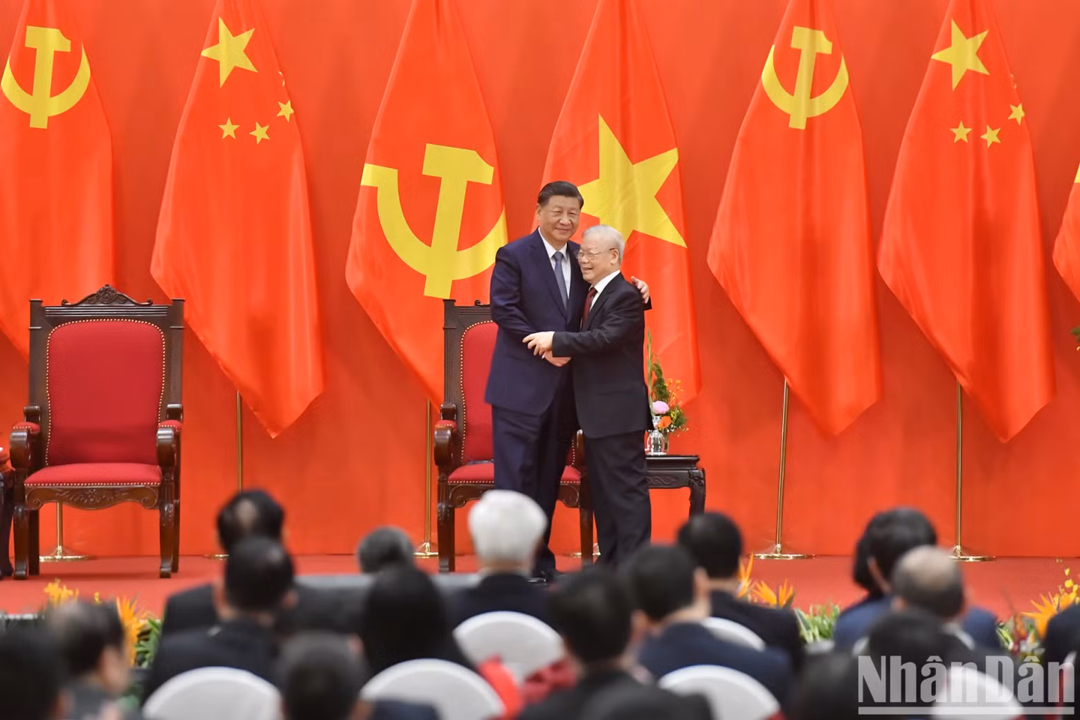 越共中央总书记阮富仲与中共中央总书记、中国国家主席习近平。