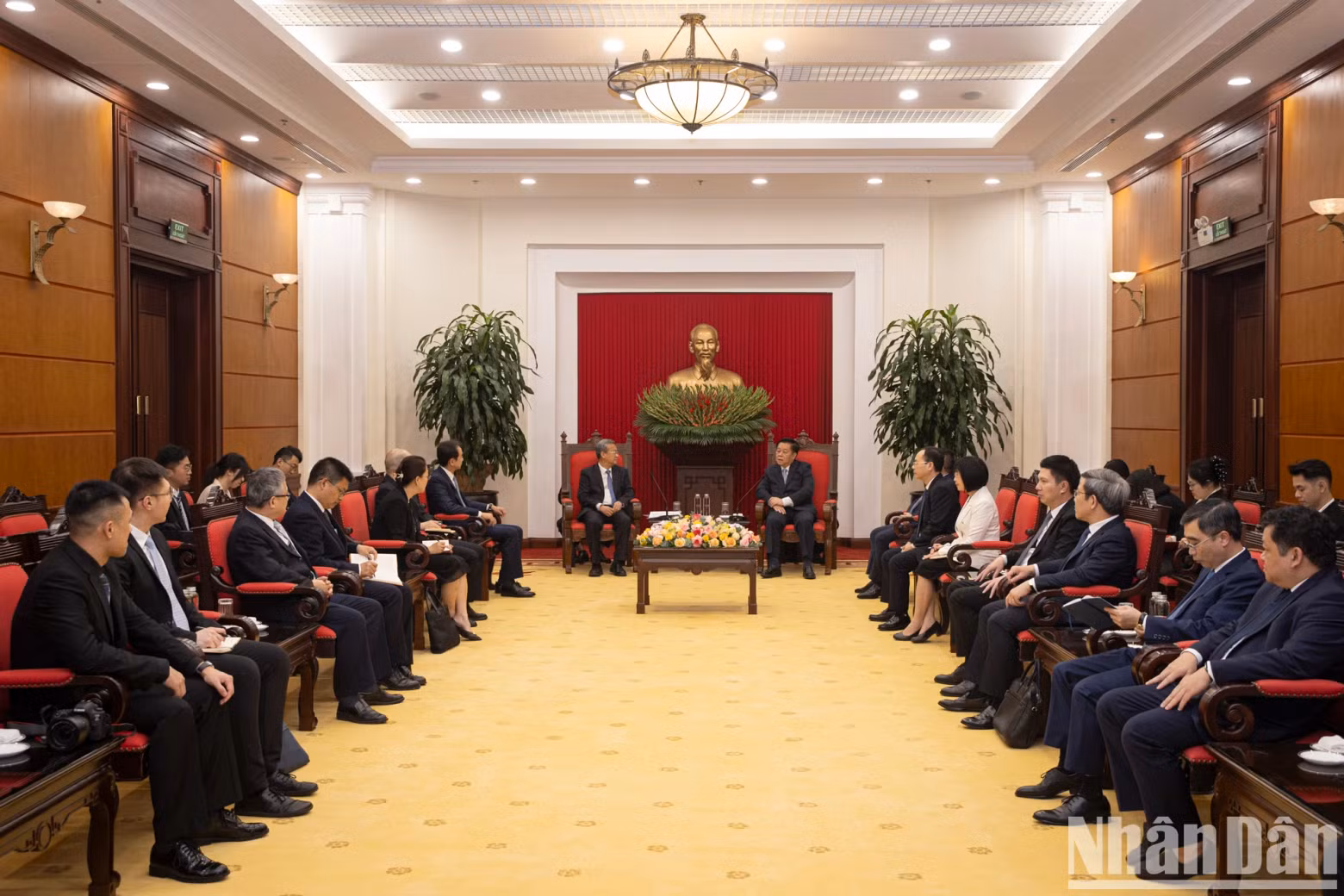 会见场景。