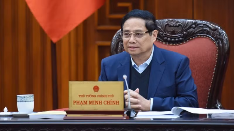范明正总理发表讲话。