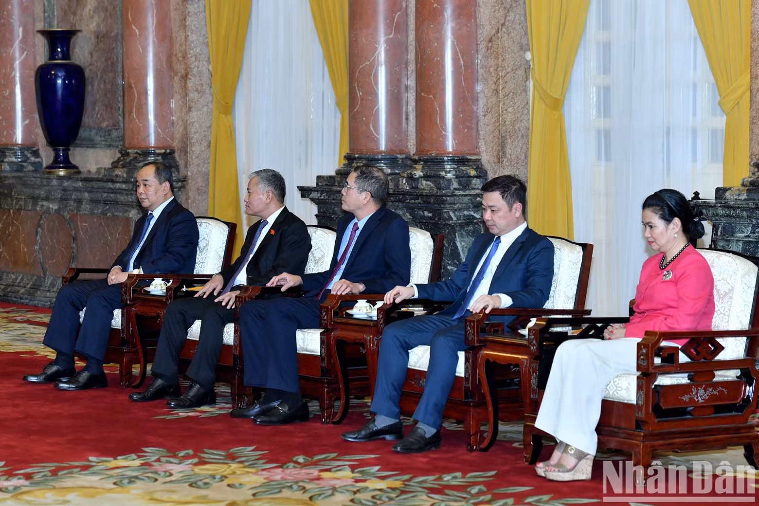 越南代表团。