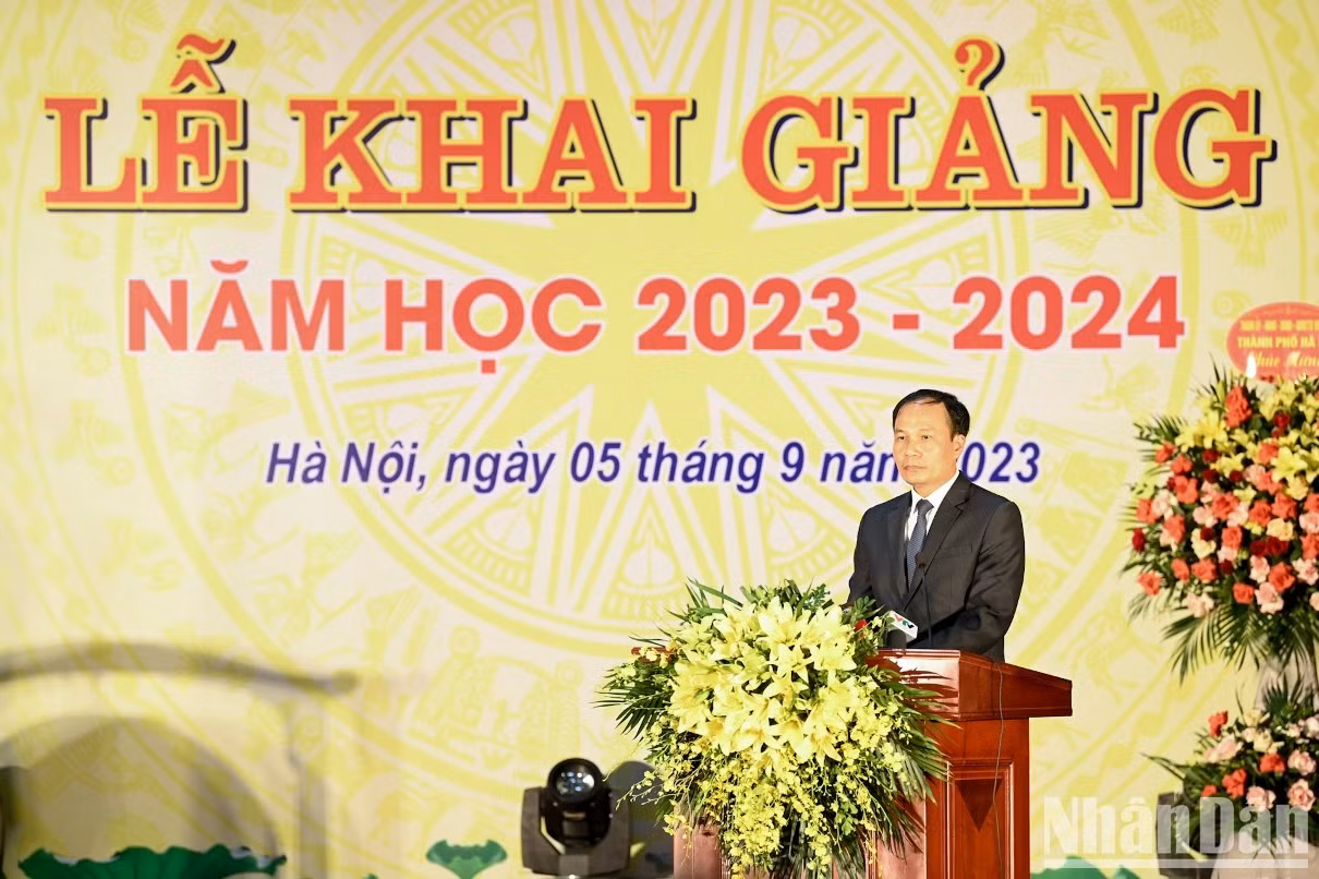 越南国会主席王廷惠出席T78友谊学校开学典礼【组图】 ảnh 7