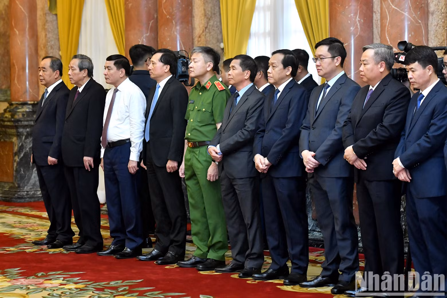 各位代表出席仪式。