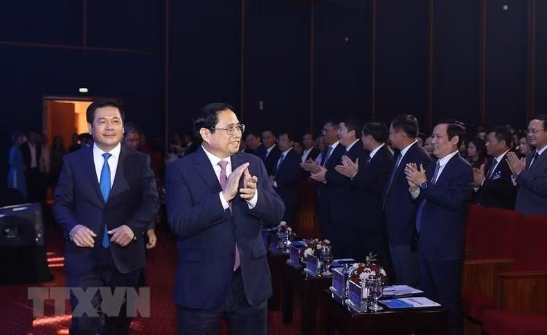 范明正总理出席2022年国家品牌称号公布仪式。