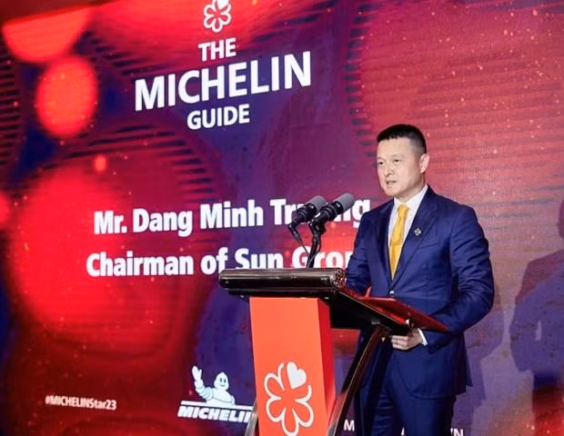 越南太阳集团董事长邓明长在发布会上发言。（图片来源：太阳集团）