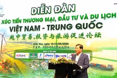 芹苴市工贸局副局长许长山在开幕式上致辞。（图片来源：投资报）