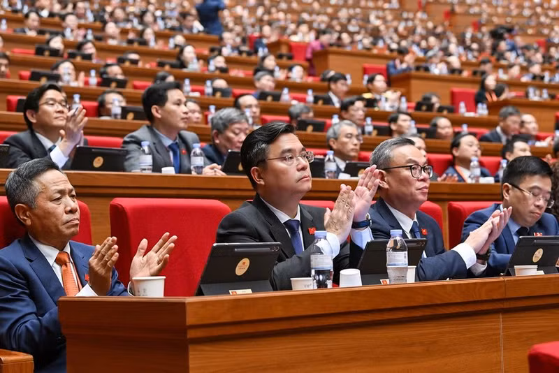 与会代表。（图片来源：nhandan.vn）