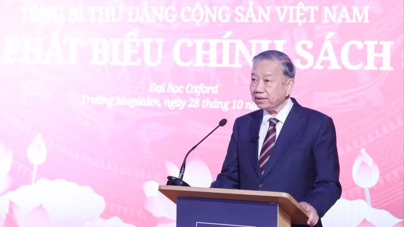 越共中央总书记苏林在英国牛津大学发表政策演讲。（图片来源：越通社）