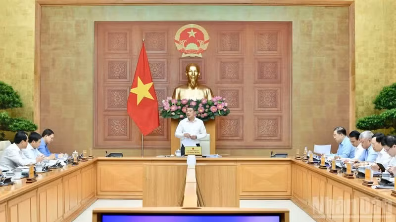 政府总理黎明兴主持与农业与环境部的工作会议。（青江 摄）