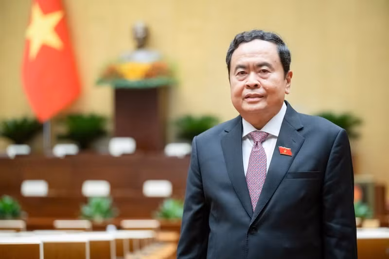 越南国会主席陈青敏。