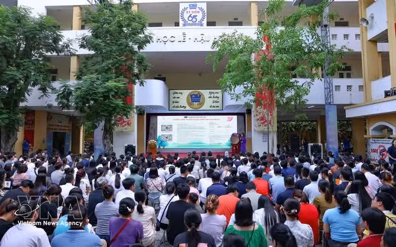 河内陈仁宗高中举办2026—2027学年高一新生见面会。（图片来源：越通社）