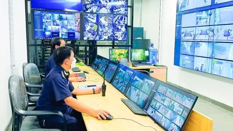 信息技术的应用促进海关管理和监管工作现代化。