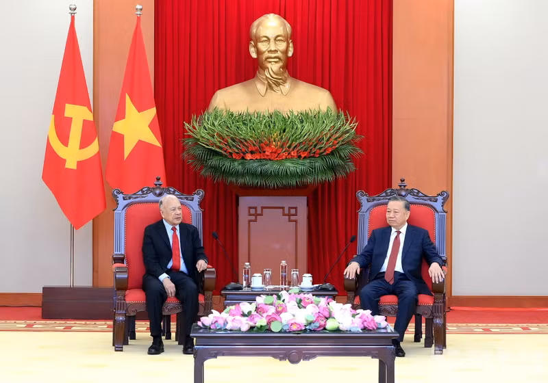 越共中央总书记、国家主席苏林会见墨西哥劳动党总书记阿尔贝托·阿纳亚·古铁雷斯 。