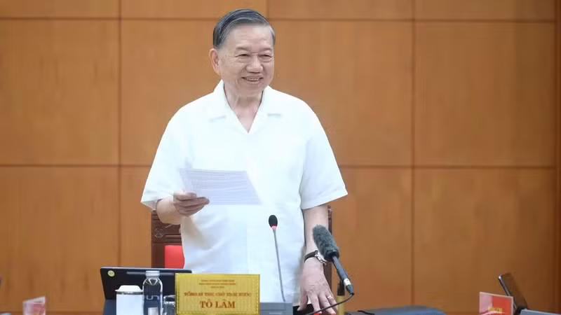 越共中央总书记、国家主席苏林在会上发表讲话。（登科 摄）