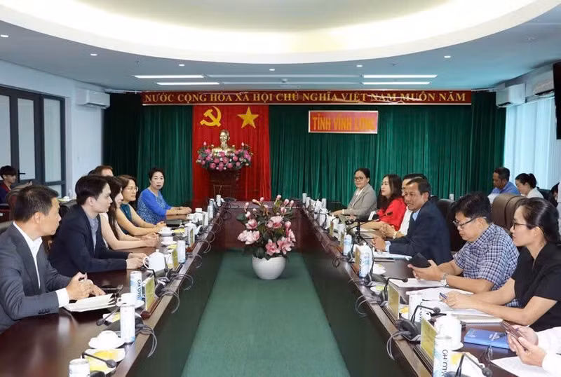 座谈会全景。（图片来源：越通社）